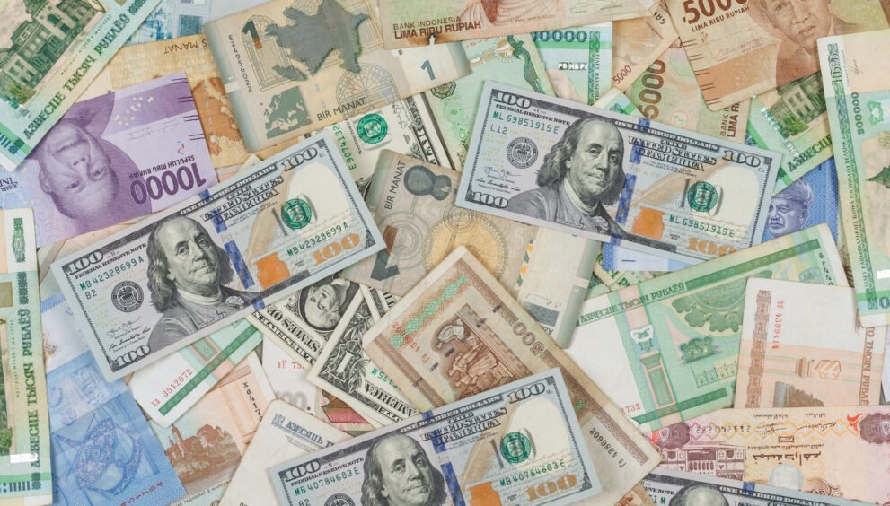 GBP/USD Wobbles on Soft US CPI Data 100 currency exchange rates