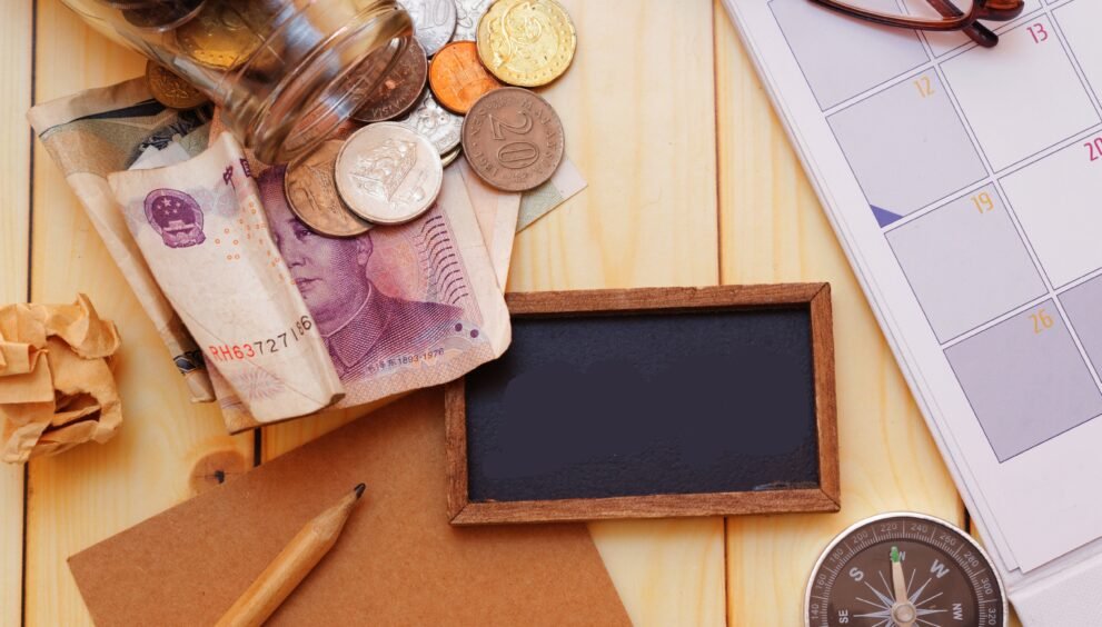 9 Things to Keep in Mind Before Buying Foreign Currency 100 9 Things to Keep in Mind Before Buying Foreign Currency