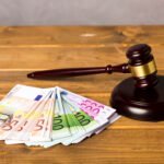 EUR/USD Struggles Amid French Political Turmoil