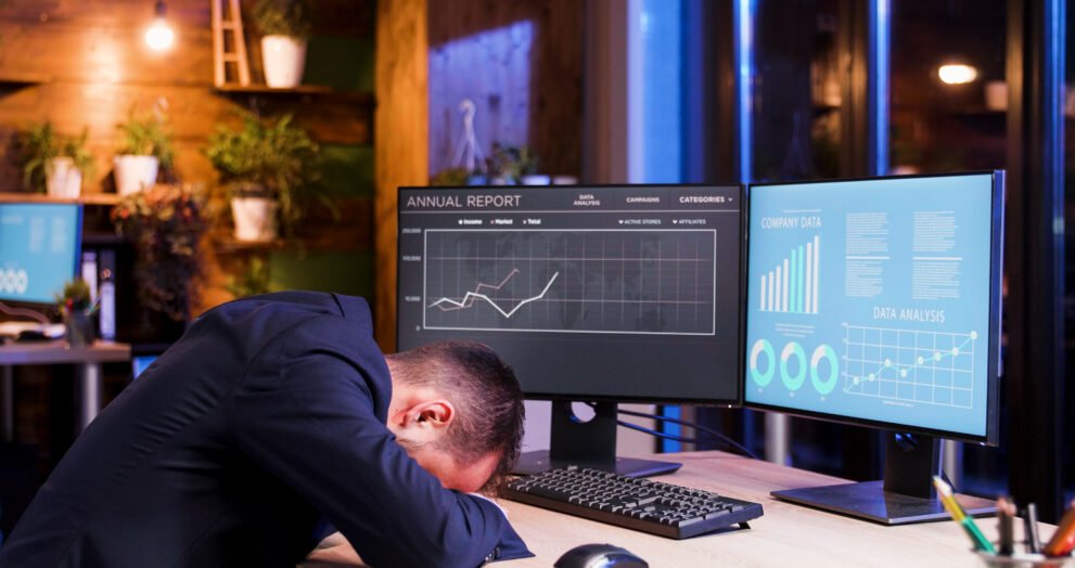 GBP/USD Pound Soft Amid Fragile Outlook Ahead Dips